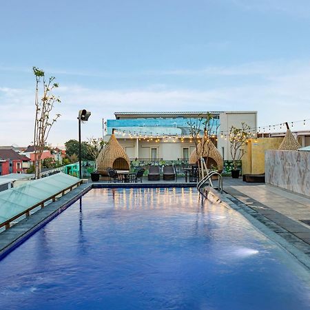 Boss Legian Hotel Powered By Archipelago Exterior photo
