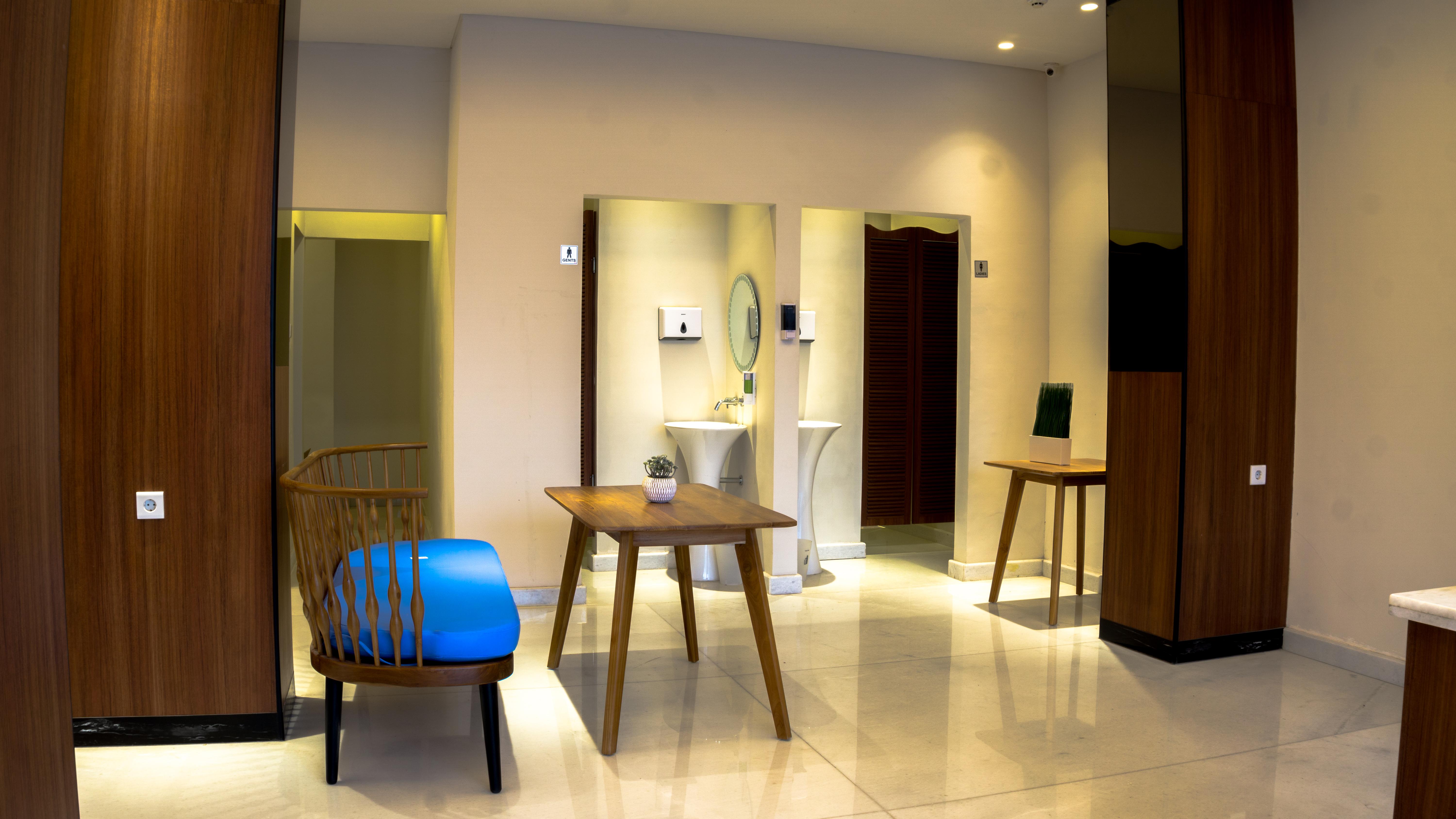 Boss Legian Hotel Powered By Archipelago Exterior photo