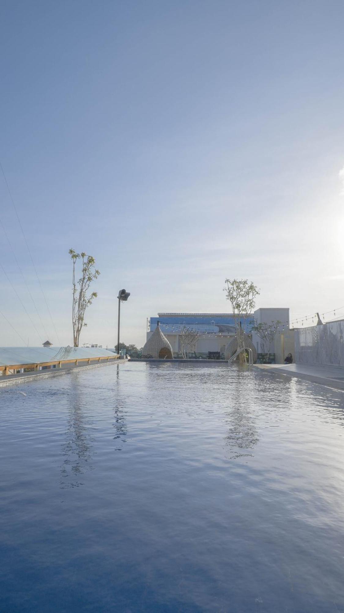 Boss Legian Hotel Powered By Archipelago Exterior photo