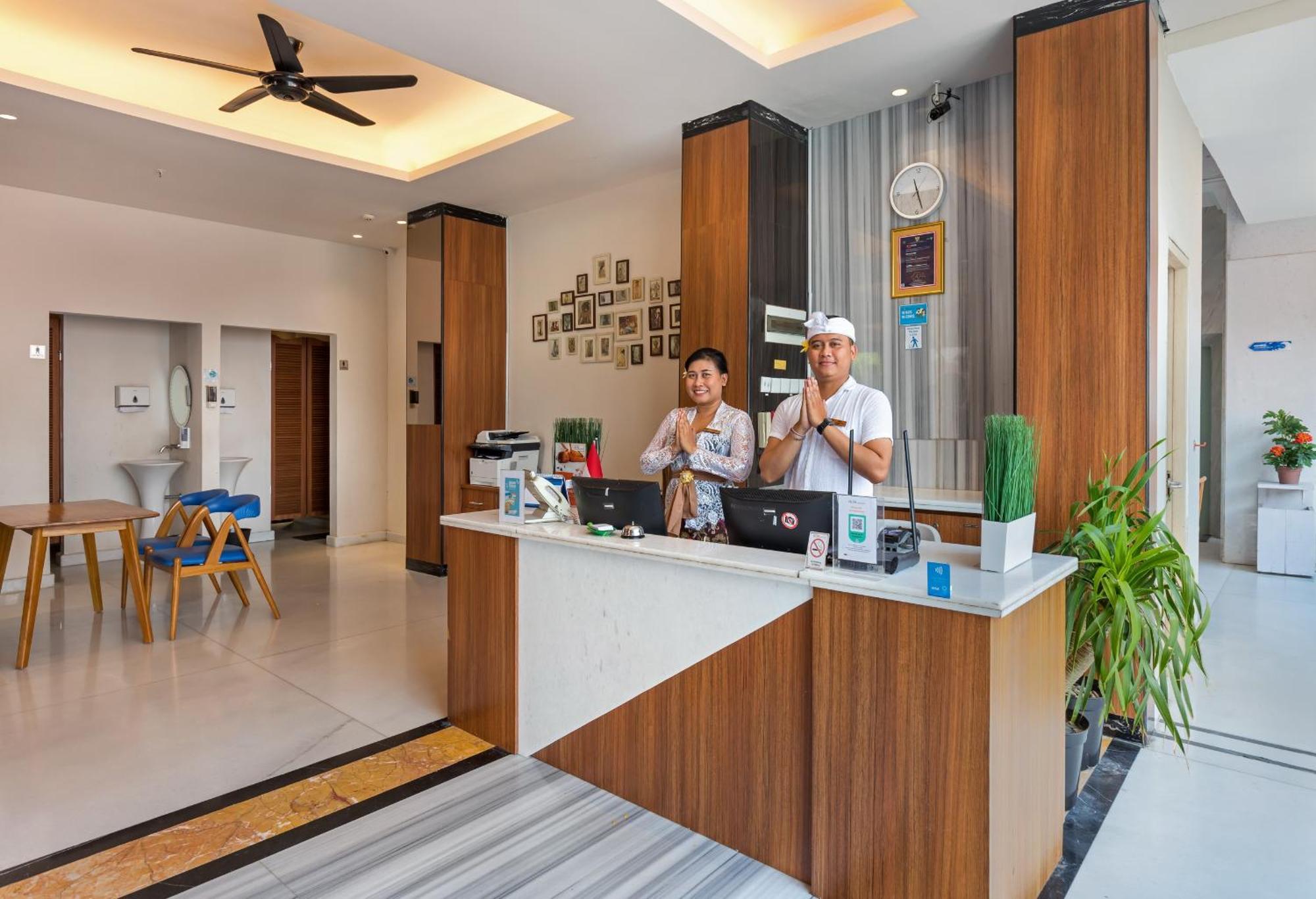 Boss Legian Hotel Powered By Archipelago Exterior photo