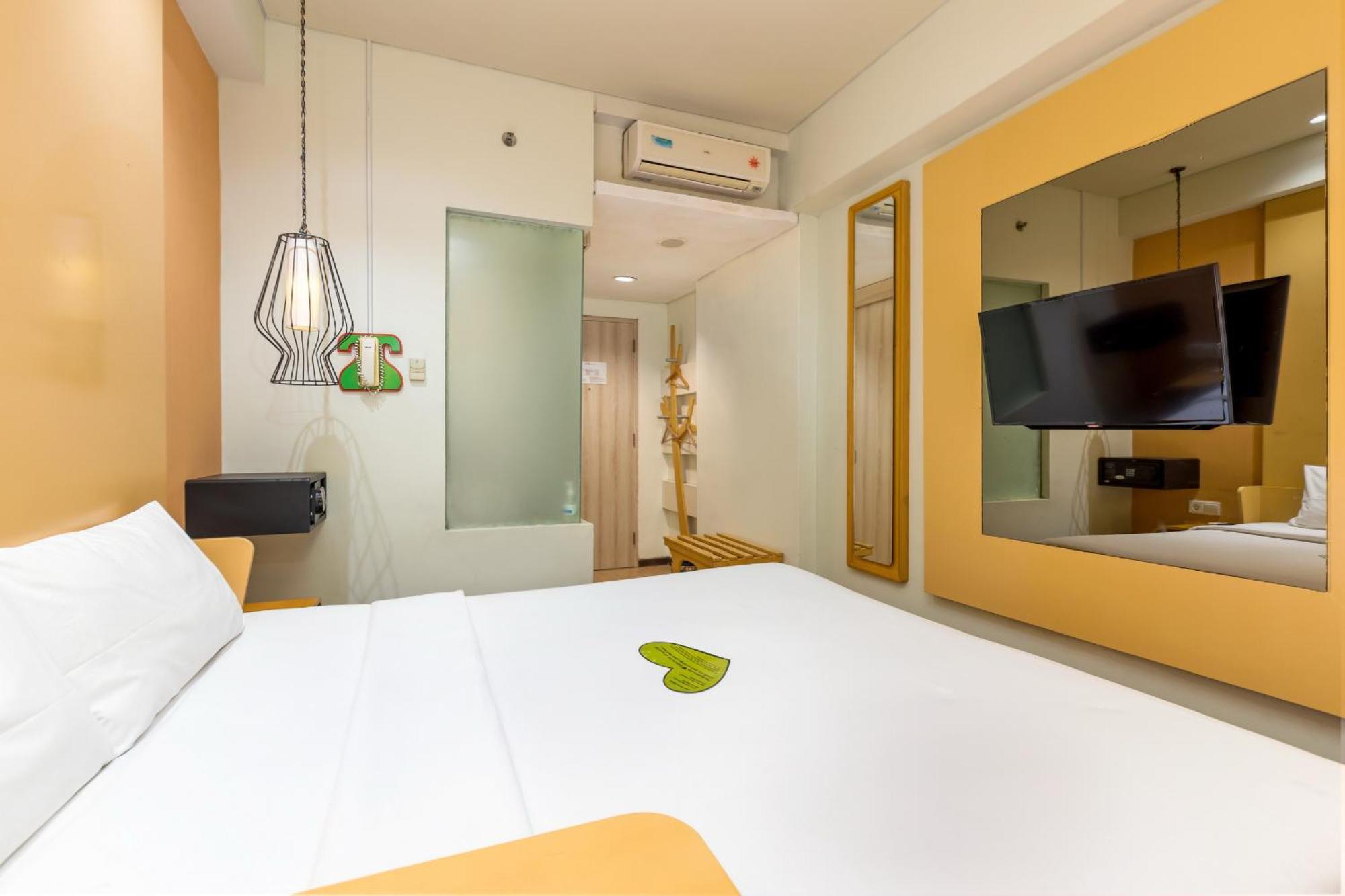 Boss Legian Hotel Powered By Archipelago Exterior photo